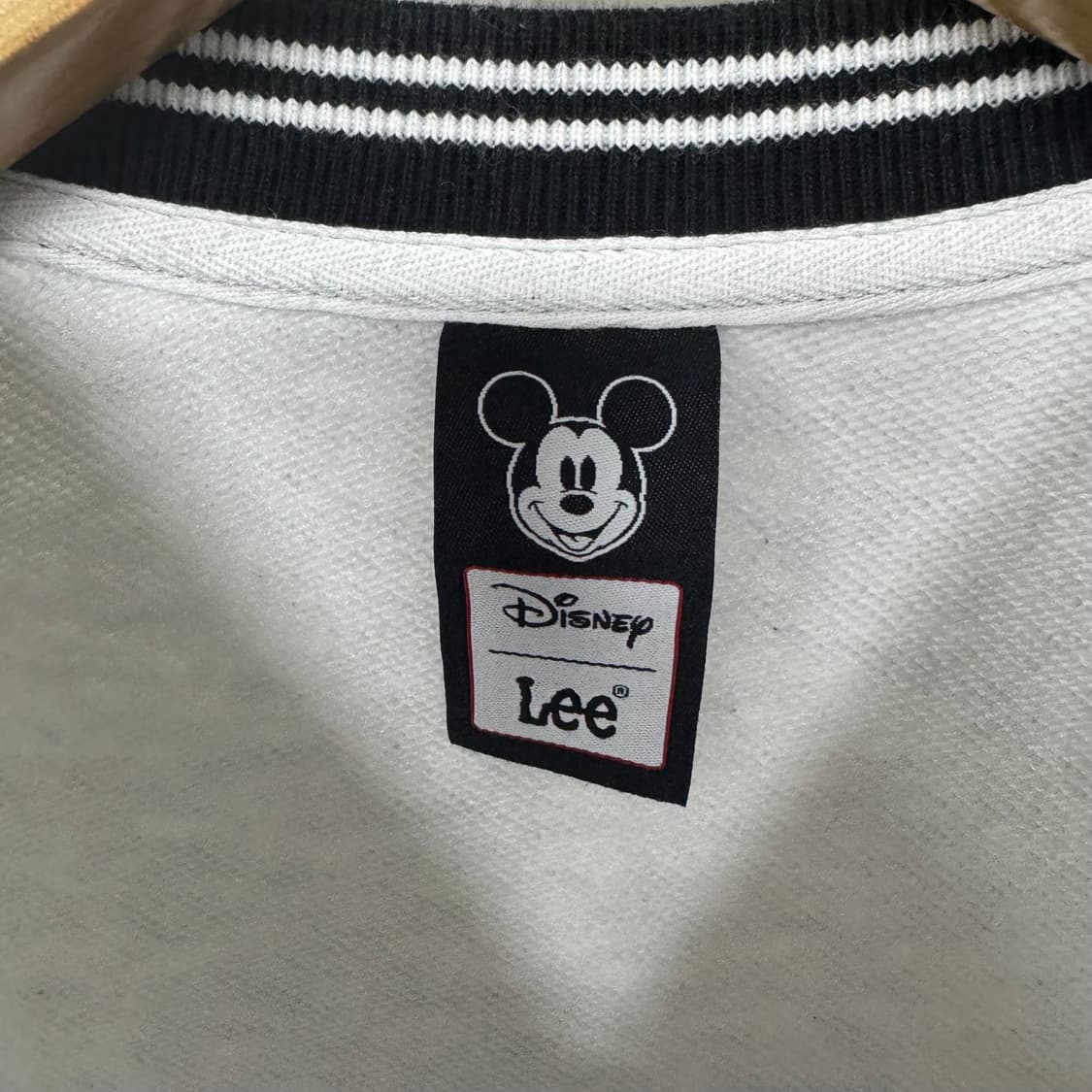 디즈니 X LEE 미키마우스 맨투맨 상품이미지3