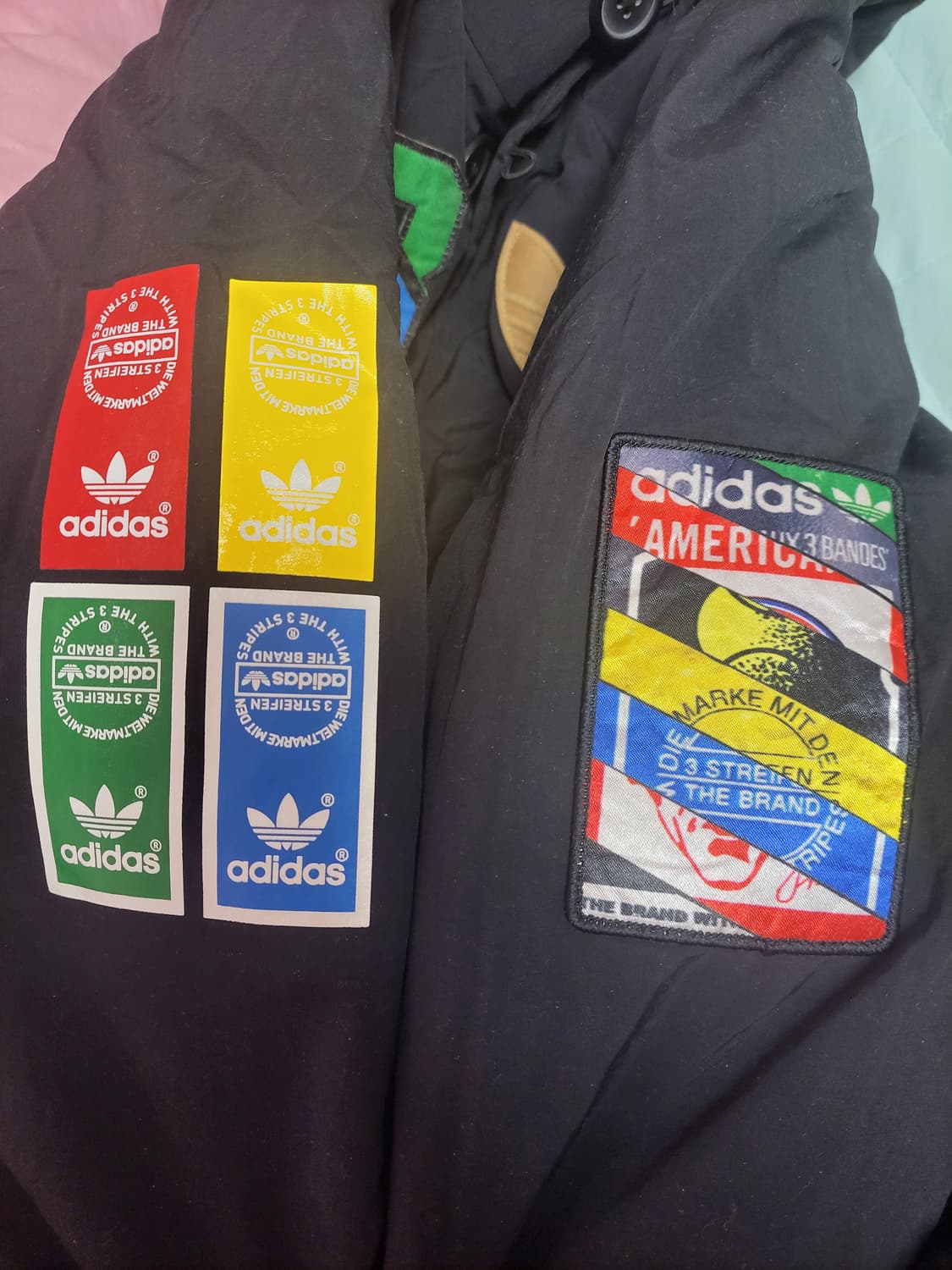 급처상태좋음!아디다스 오리털 남녀공용 뱃지다운 패딩자켓점퍼 럭키슈에뜨st 상품이미지10