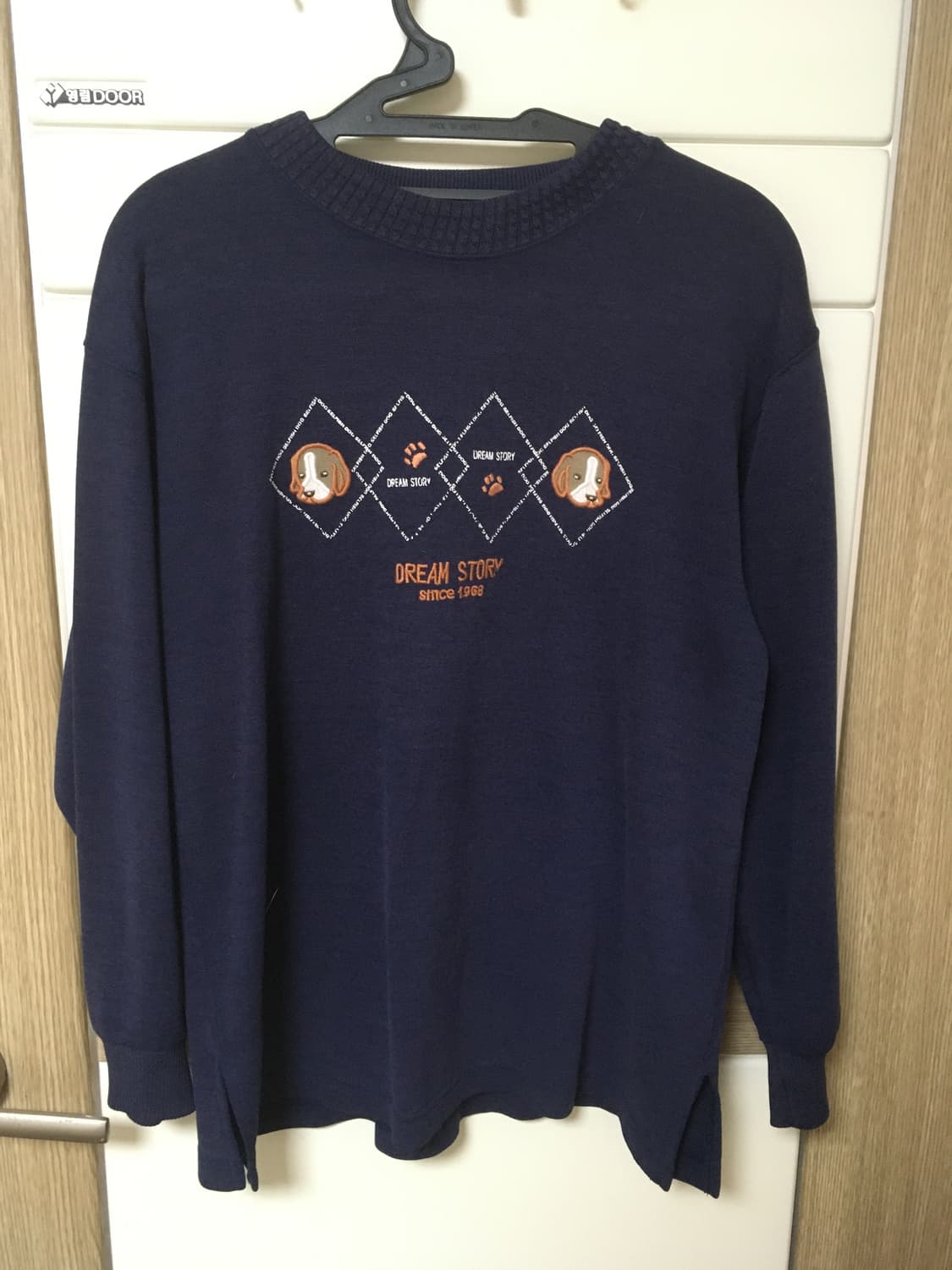 빈티지 강아지 자수 남색 니트 상품이미지1