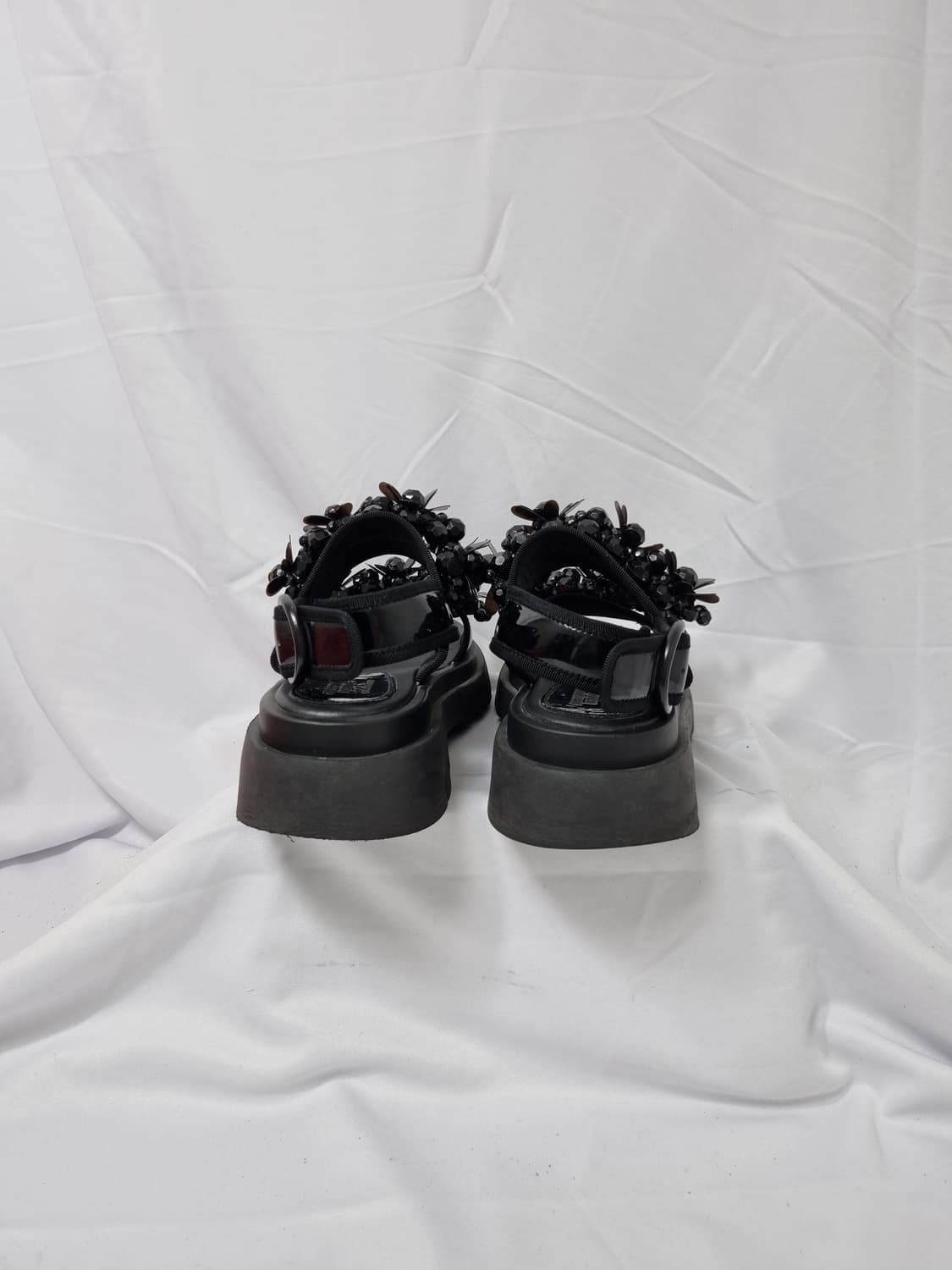 360/230 슈콤마보니 플라워 큐빅 샌들 상품이미지3