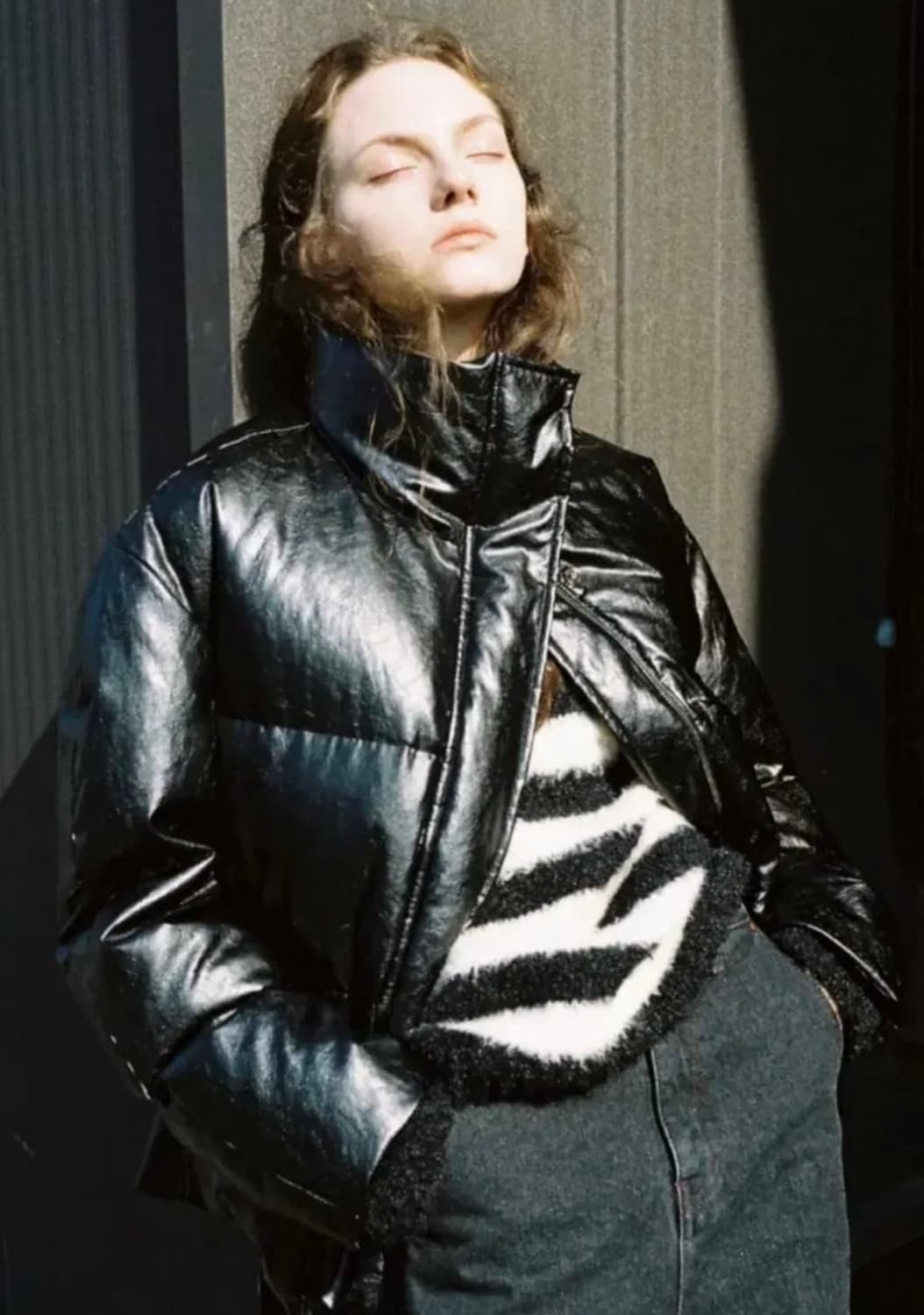 시엔느 레더 심볼 패딩 블랙 상태좋음 옷걸이 커버  상품이미지2