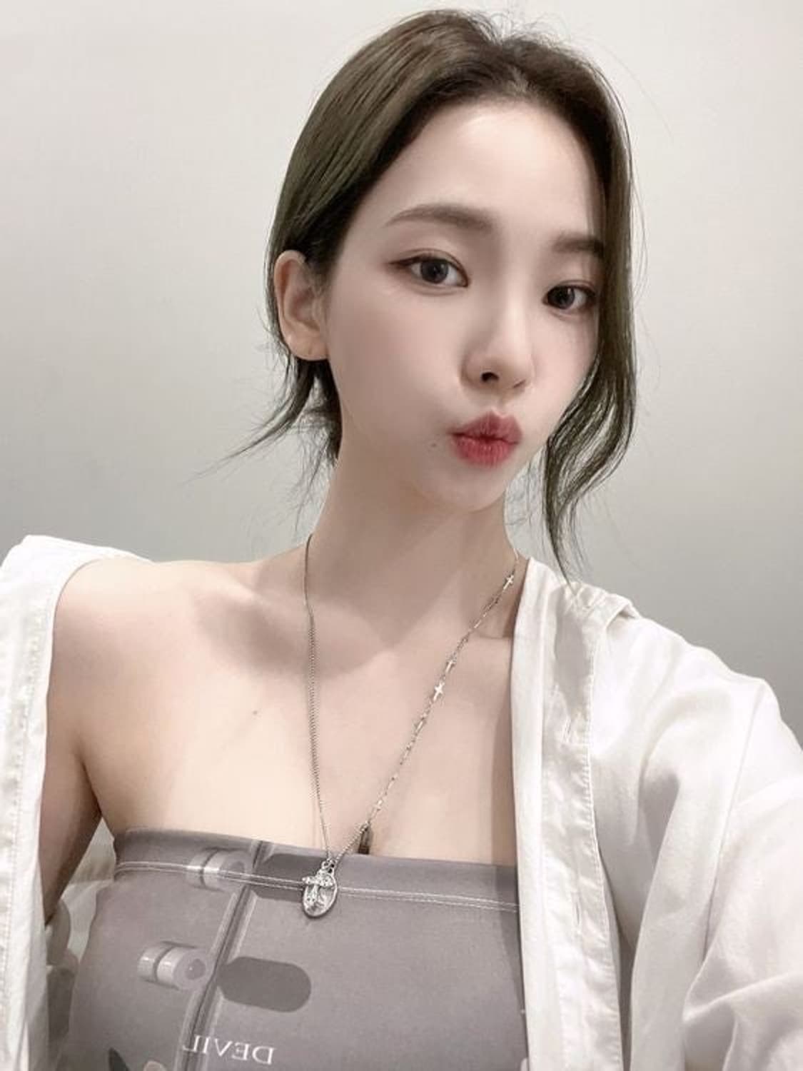 [카리나/수지 착용] 어거스트하모니 엔젤 네크리스 상품이미지1
