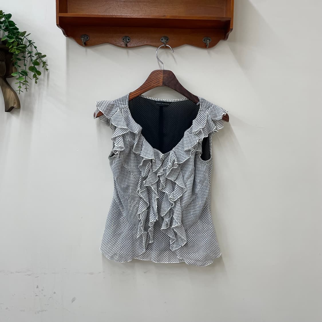 빈티지 도트 금사 디테일 러플 슬리브리스 상품이미지1