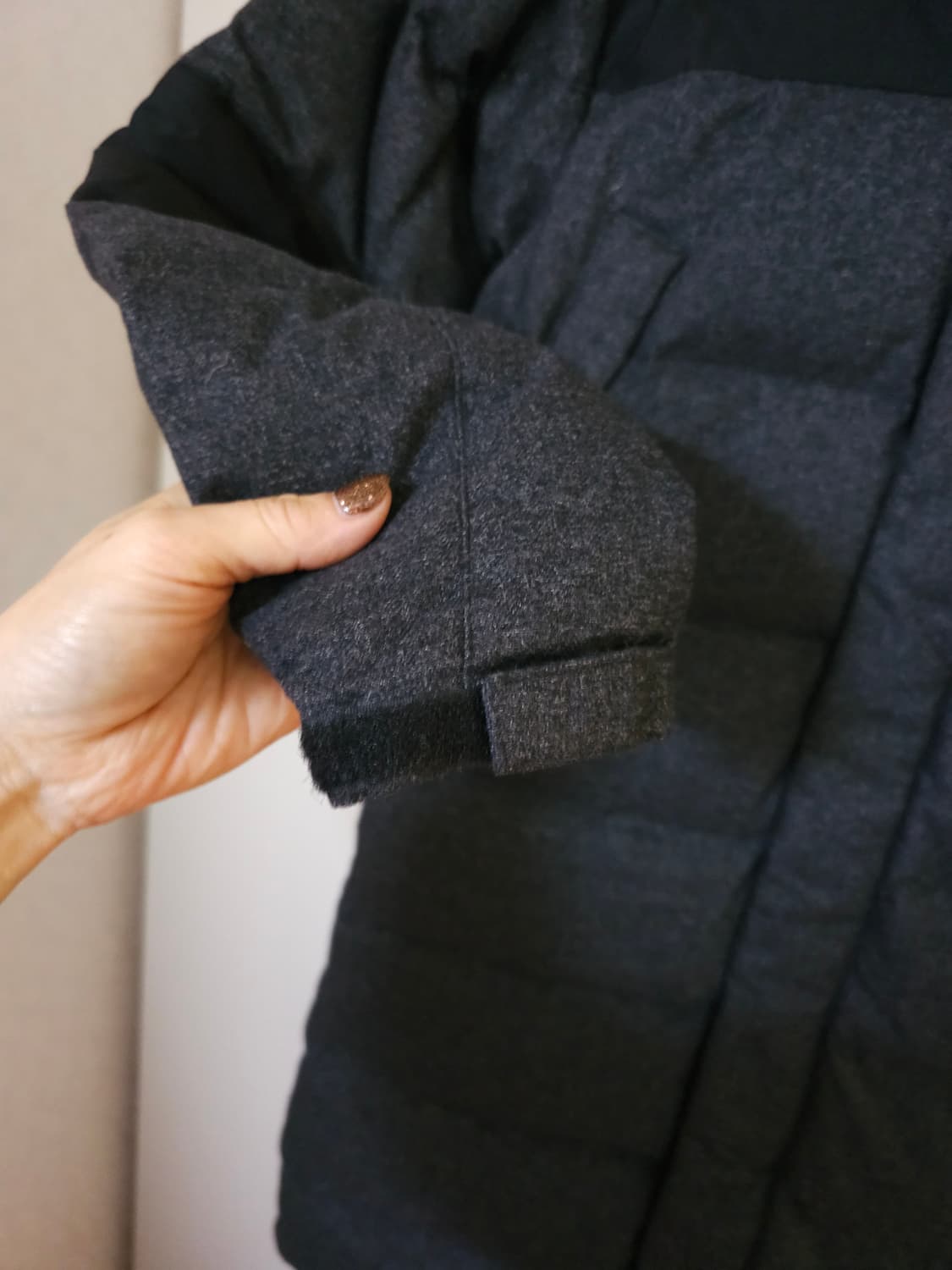 노스페이스 구스다운패딩 그레이 여성 상품이미지3