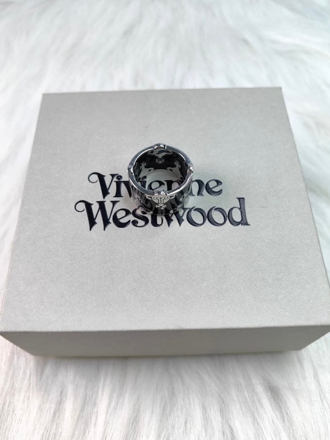 비비안웨스트우드 아카이브 블랙실버링 반지(풀구성) 상품이미지2