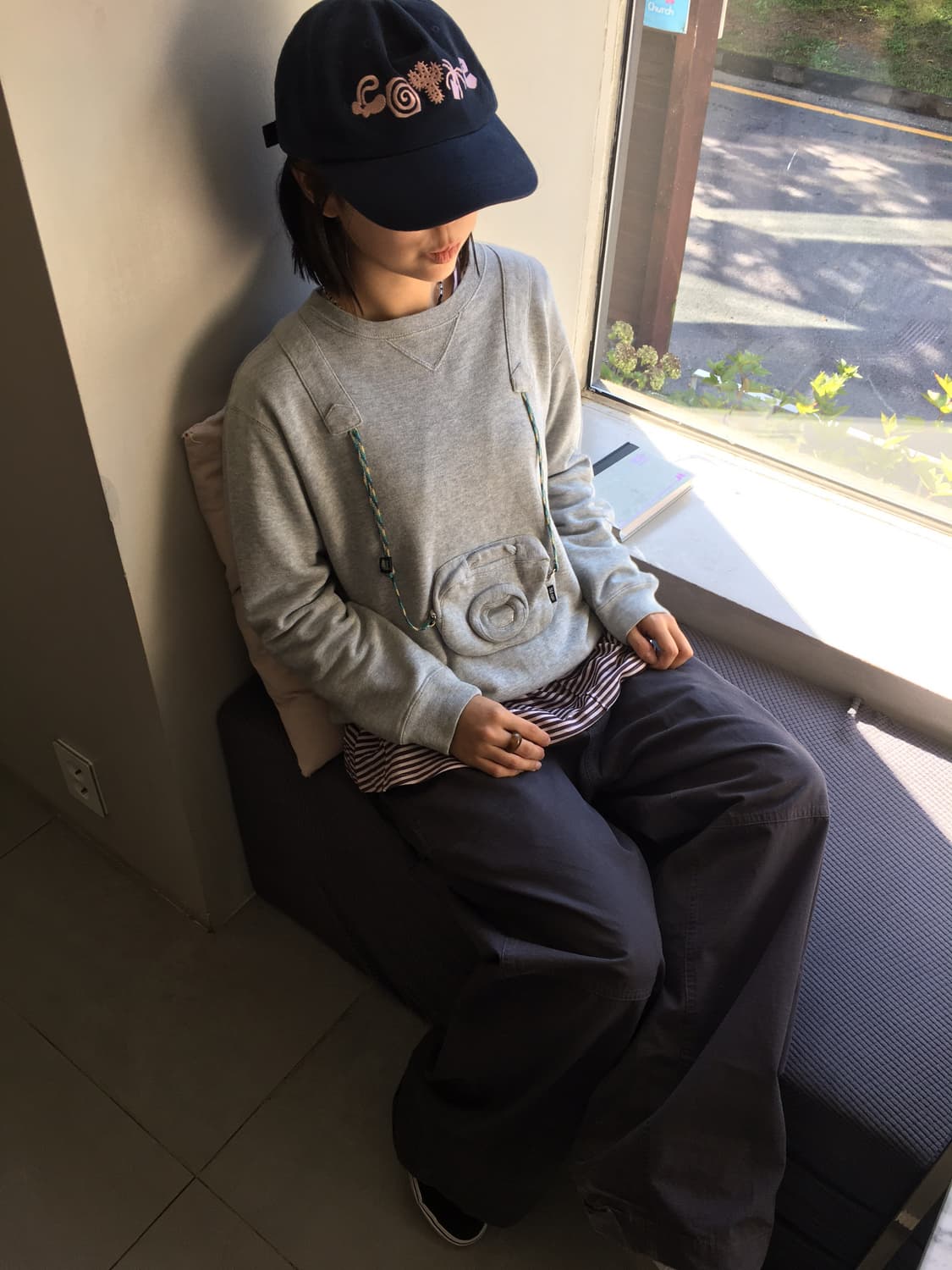 Ne-net camera sweatshirt 상품이미지1