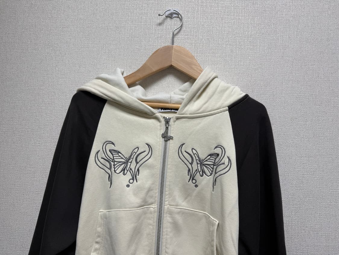 Fancy club 버터플라이 후드집업 상품이미지2