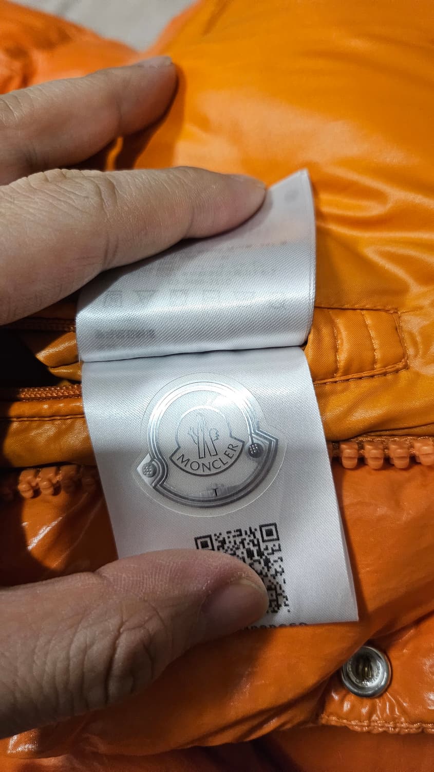 [4] 몽클레어 마야70 오렌지 컬러 패딩 상품이미지6