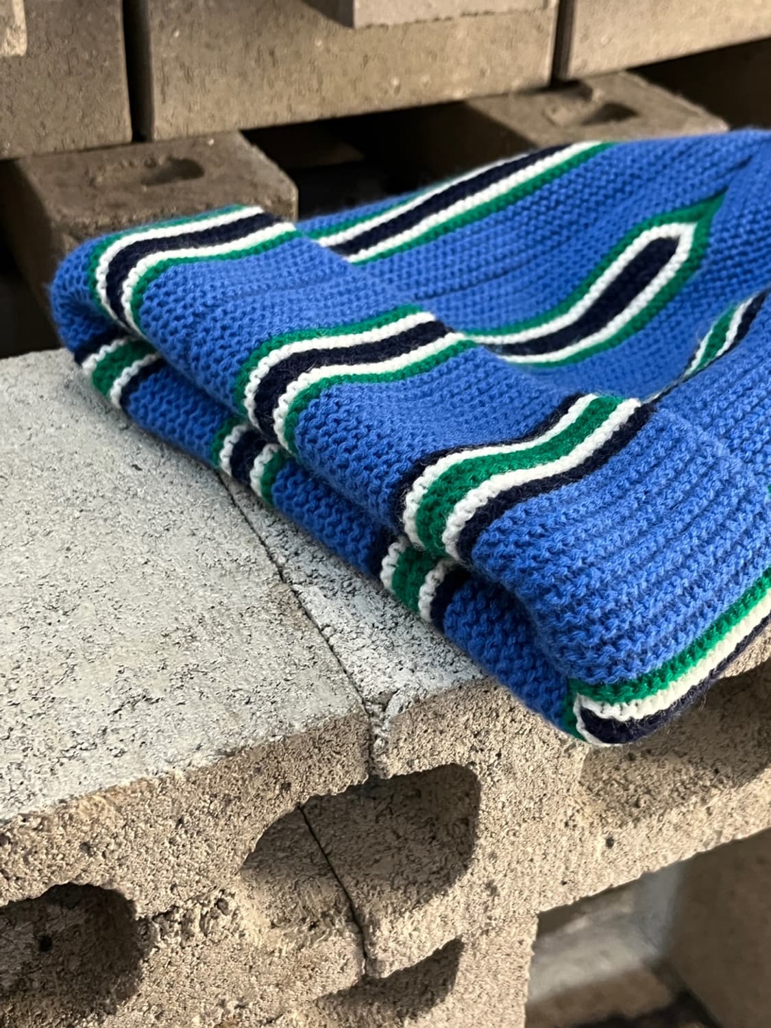 스투시 버티칼 스트라이프 비니 상품이미지4