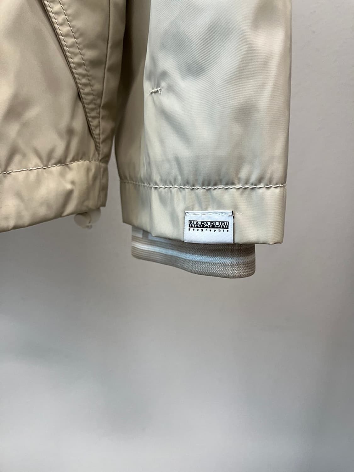 100) 나파피리 신형 바람막이  상품이미지5