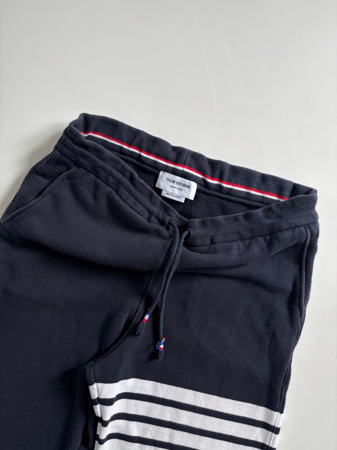 Thom Browne 톰브라운 네이비 하프 팬츠  상품이미지4