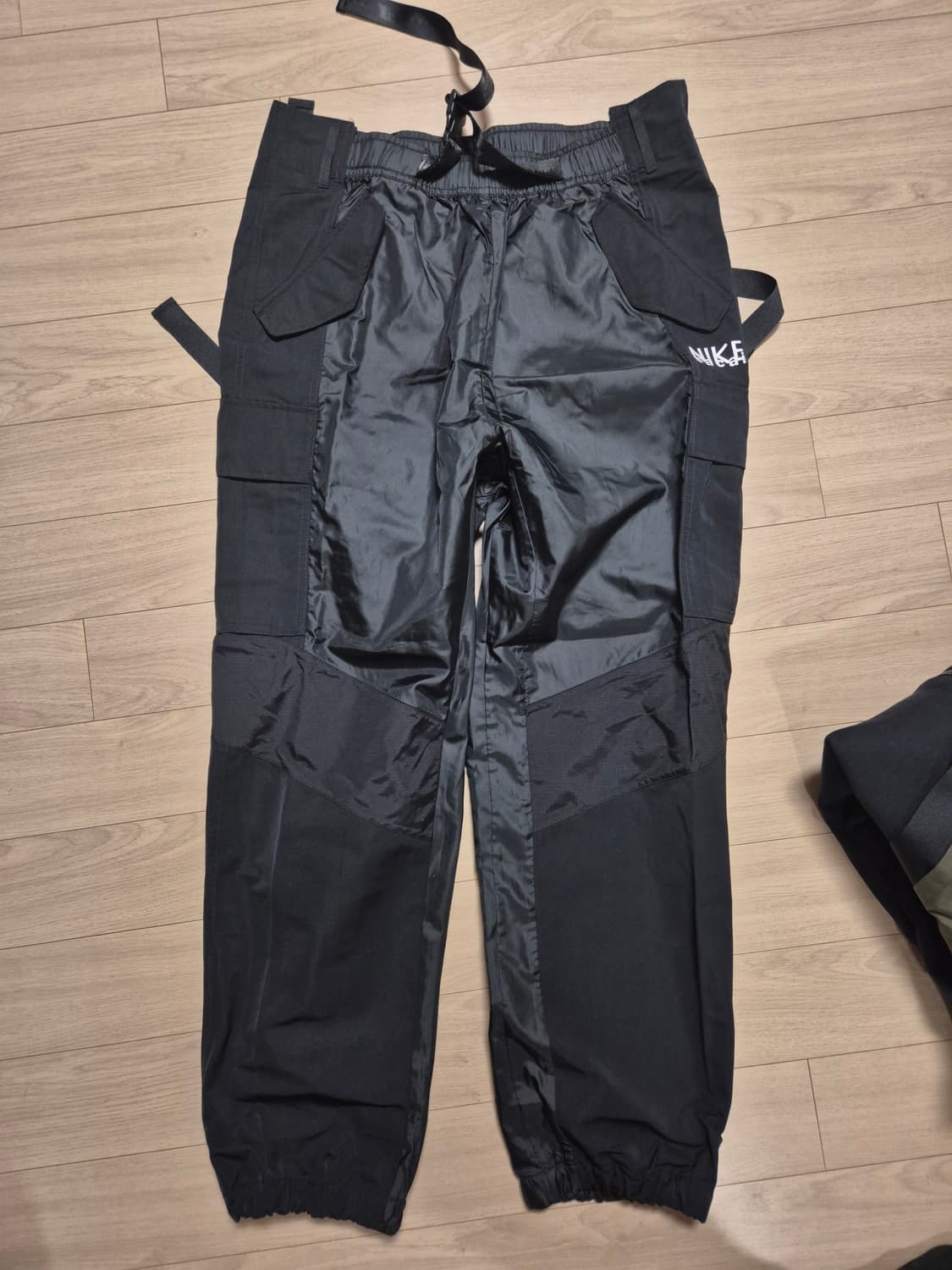 [새상품/XL] 나이키 x 사카이 NRG 팬츠 블랙 상품이미지1