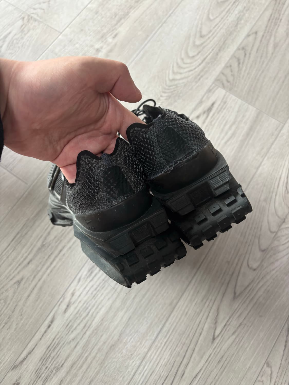 [260/하자] 나이키 mmw 004 트리플블랙 상품이미지6