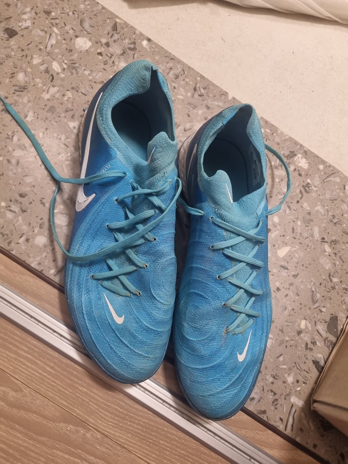 나이키 팬텀 GX2 프로 풋살화 275 상품이미지2