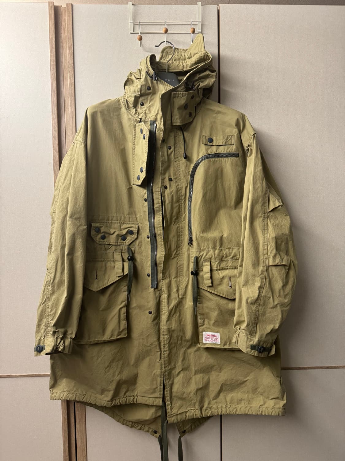 스펙테이터 X 헨리코튼 foul weather parka 상품이미지1
