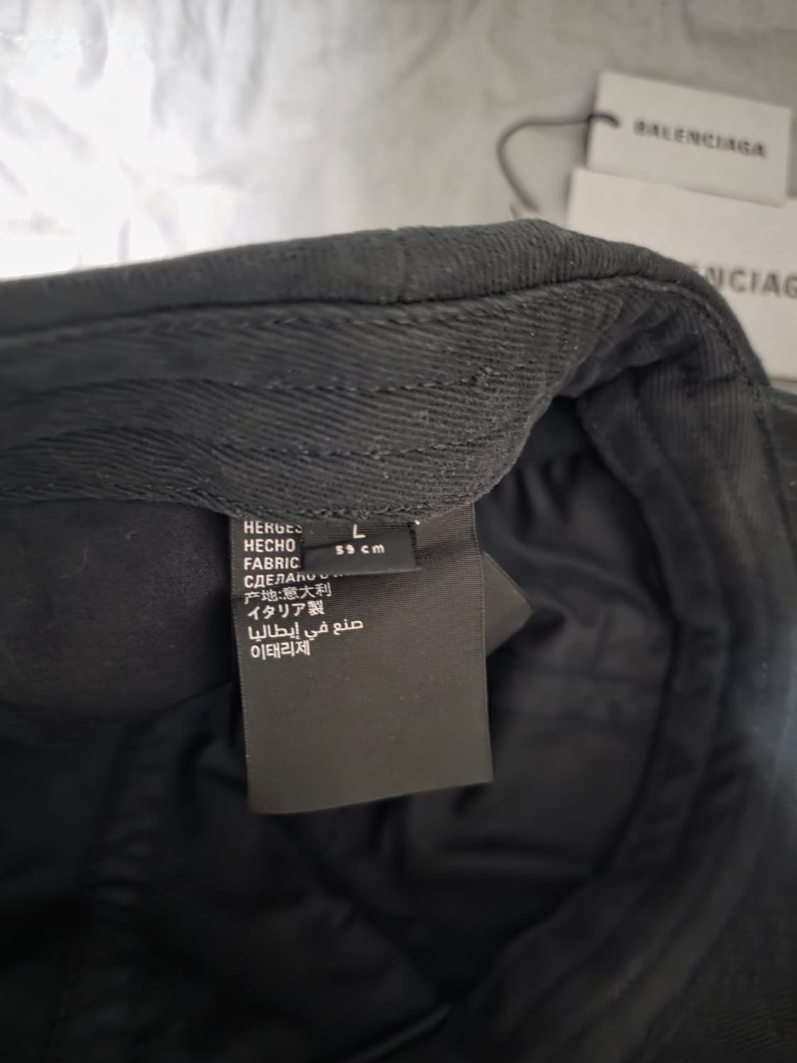 발렌시아가 볼캡 59L 시착제품 상품이미지3