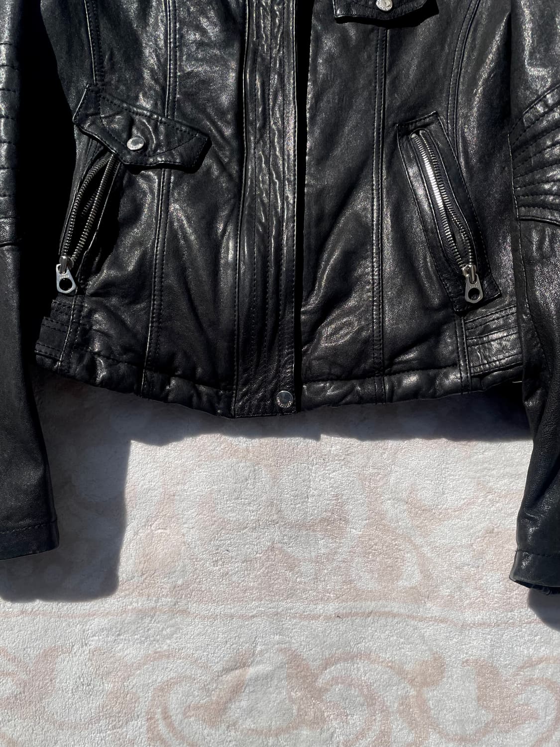 게스 y2k 블랙 라이더 레더자켓 상품이미지3