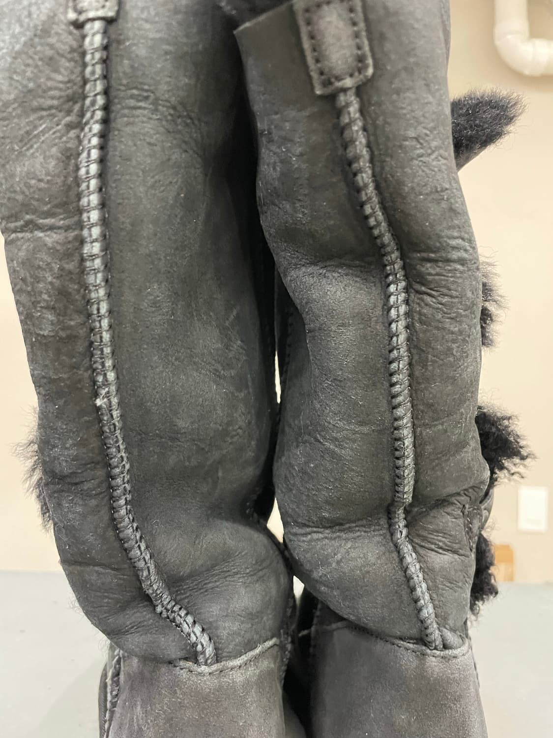 어그 베일리버튼 트리플릿2 250 상품이미지9