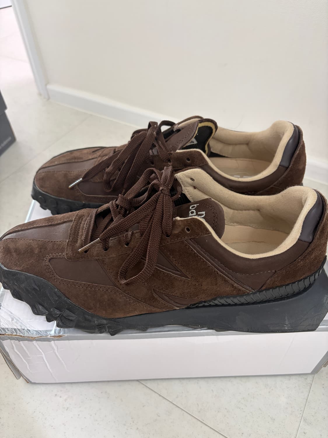 오라리 뉴발란스 xc-72 다크브라운 290사이즈 상품이미지3