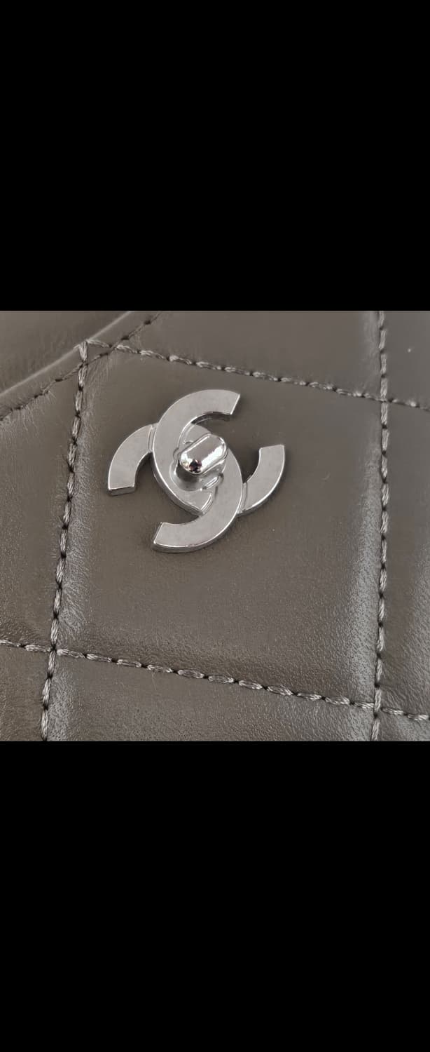 샤넬 빈티지 업사이클링 램스킨 지갑 상품이미지2