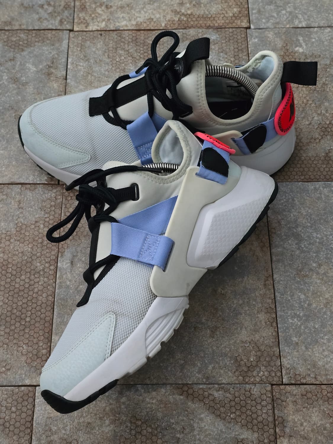 (250)나이키 에어 허라취 시티 로우 상품이미지6