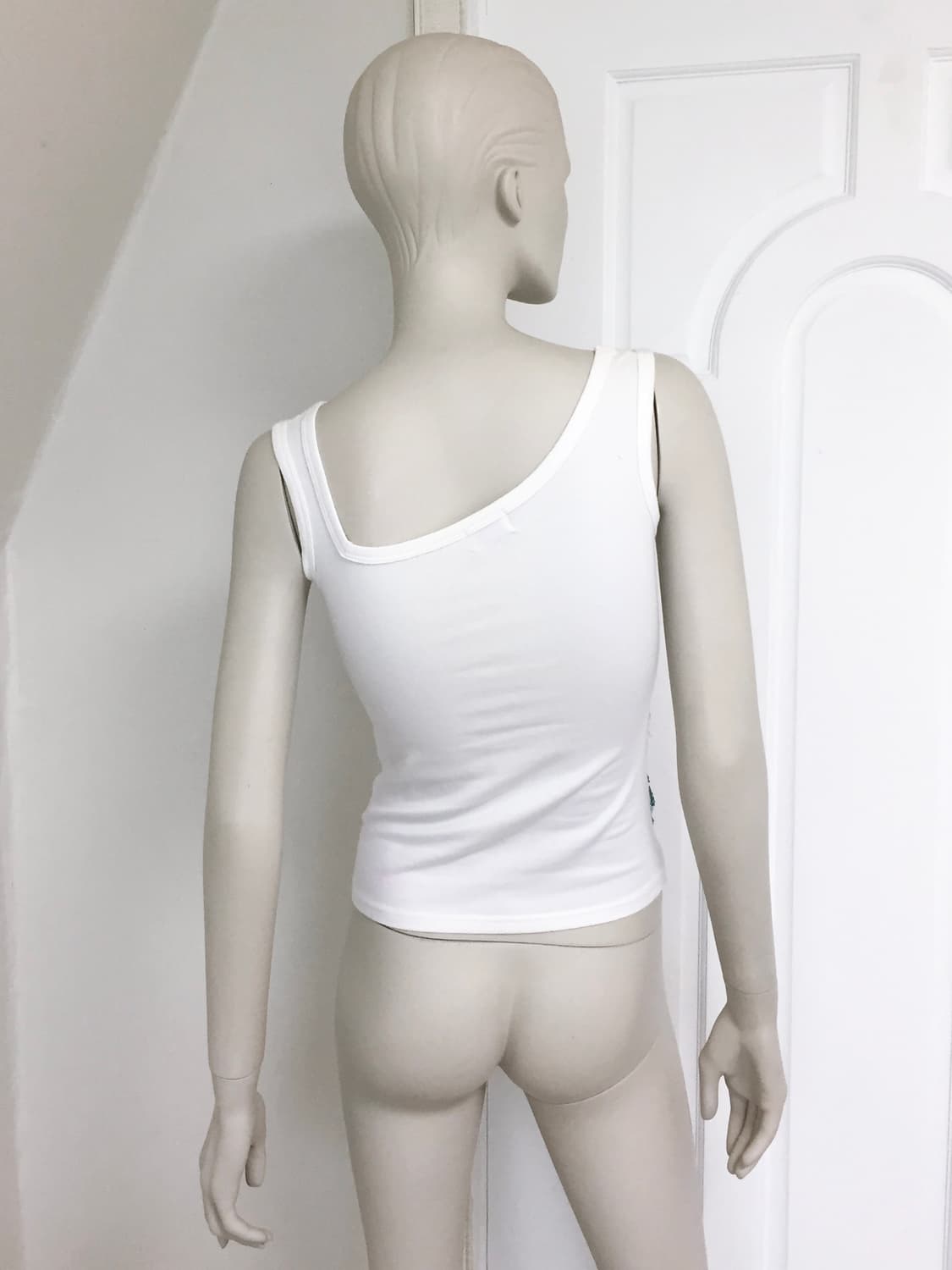 Unbalanced Neck Bunny Spangle Top 상품이미지7