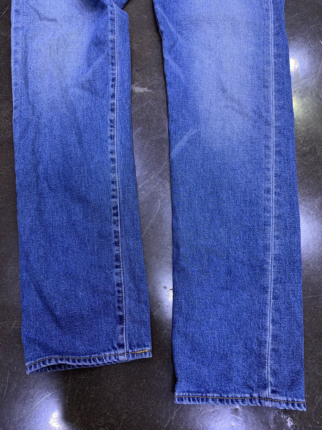 리바이스 522 슬림 테이퍼드핏 중청 워싱 데님팬츠 36 상품이미지5