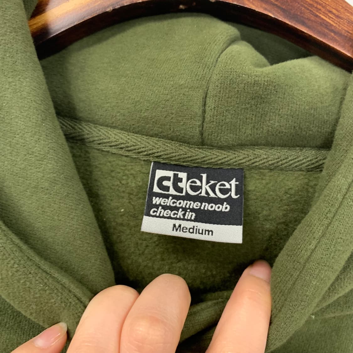 테켓 스펠아웃 카키 후드티 상품이미지6