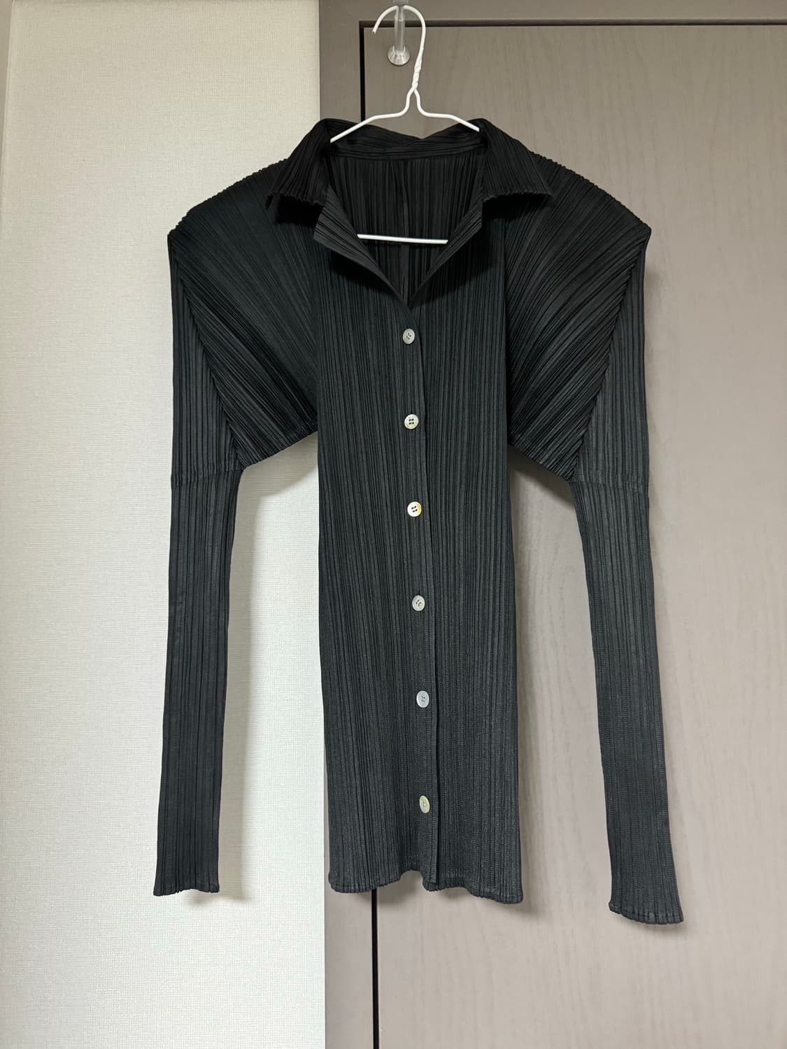 플리츠플리즈 셔츠가디건 상품이미지1