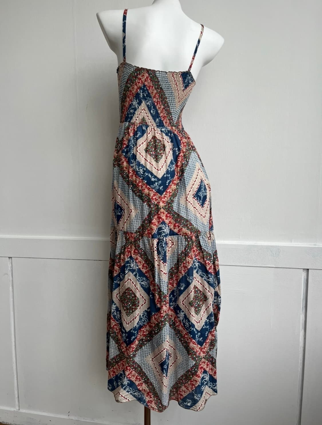 네이비 빈티지 패턴 슬리브리스 롱 원피스 상품이미지4