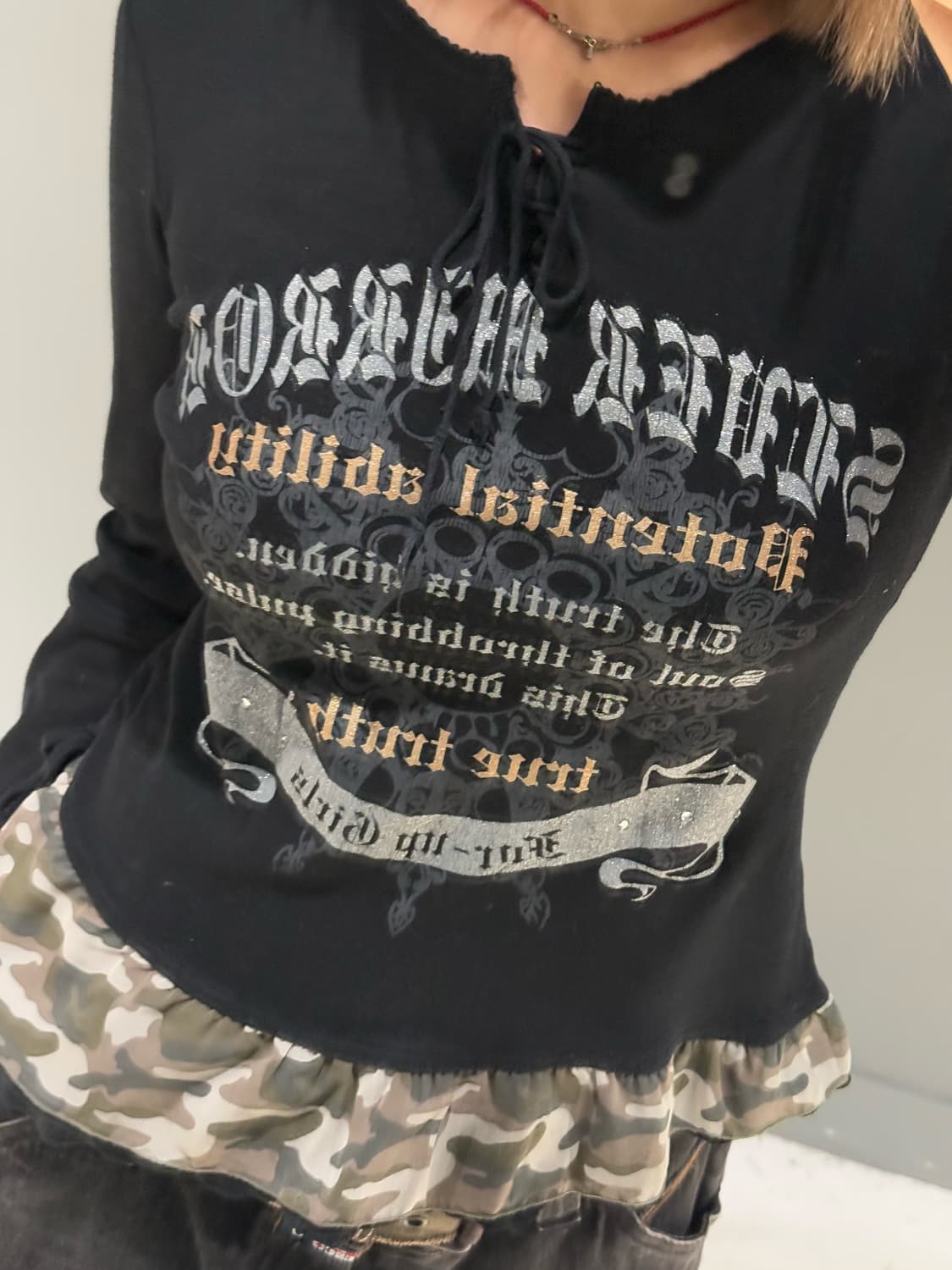 eyelet lettering detail long sleeve 상품이미지5