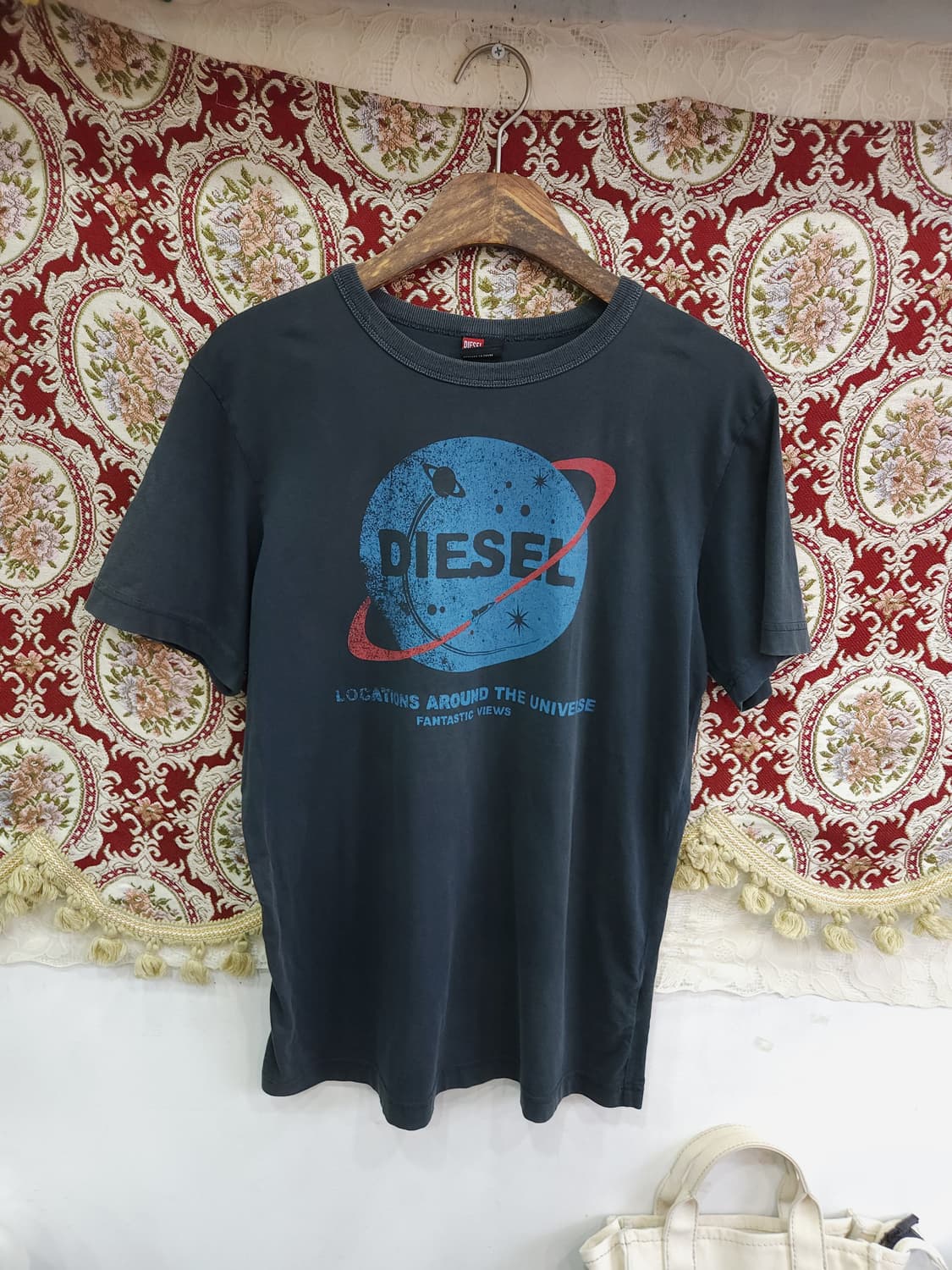 빈티지 디젤 유니버스 로고 반팔티 diesel

 상품이미지2