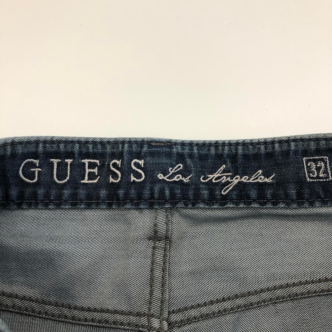 게스 금장 스틸로고 워싱청바지 32 인치 상품이미지4