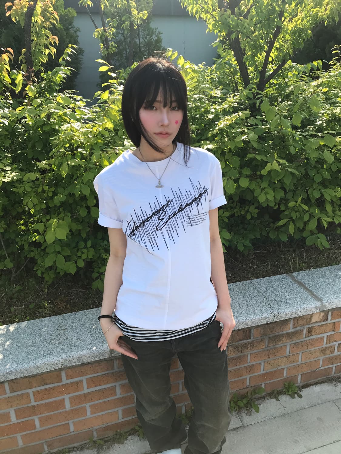 Armani Exchange Graphic Tee 상품이미지1