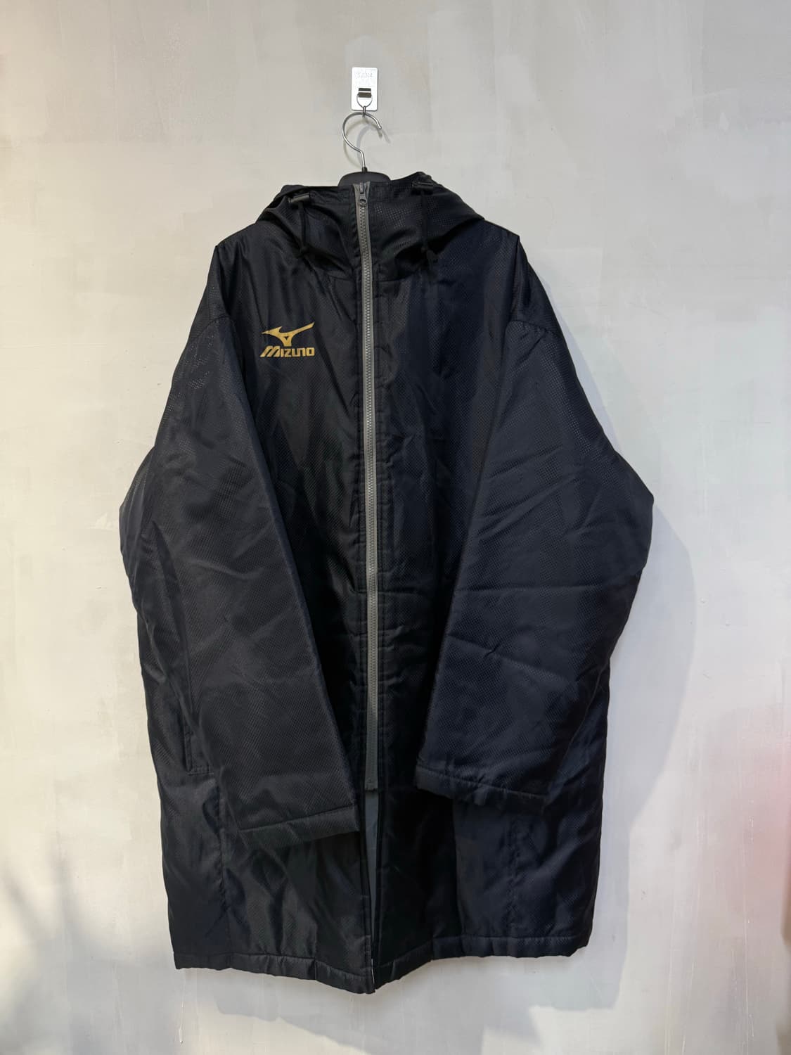 미즈노 블랙 롱패딩 상품이미지1