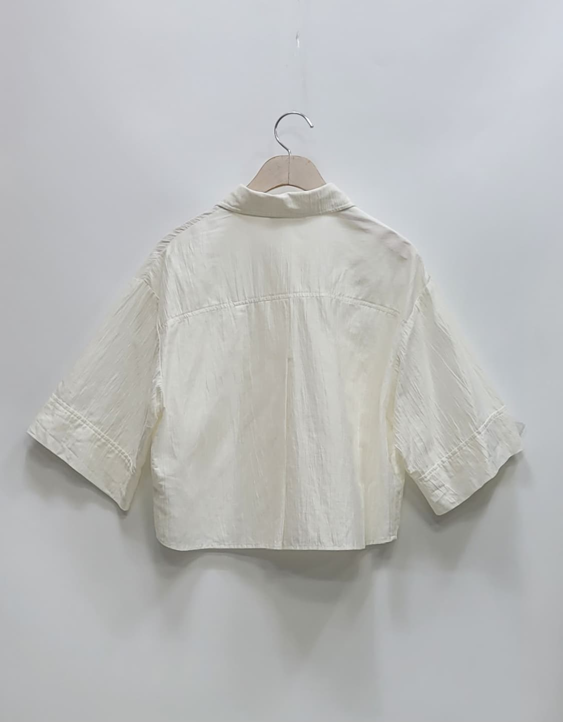 DKNY 21SS 한섬 DKNY 린넨 오버핏 크롭 셔츠 / 여 S 화이트 상품이미지2