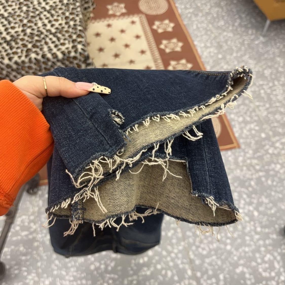 아크네스튜디오 빈티지 그런지 컷팅 스판 데님팬츠 30인치 C09677 상품이미지8