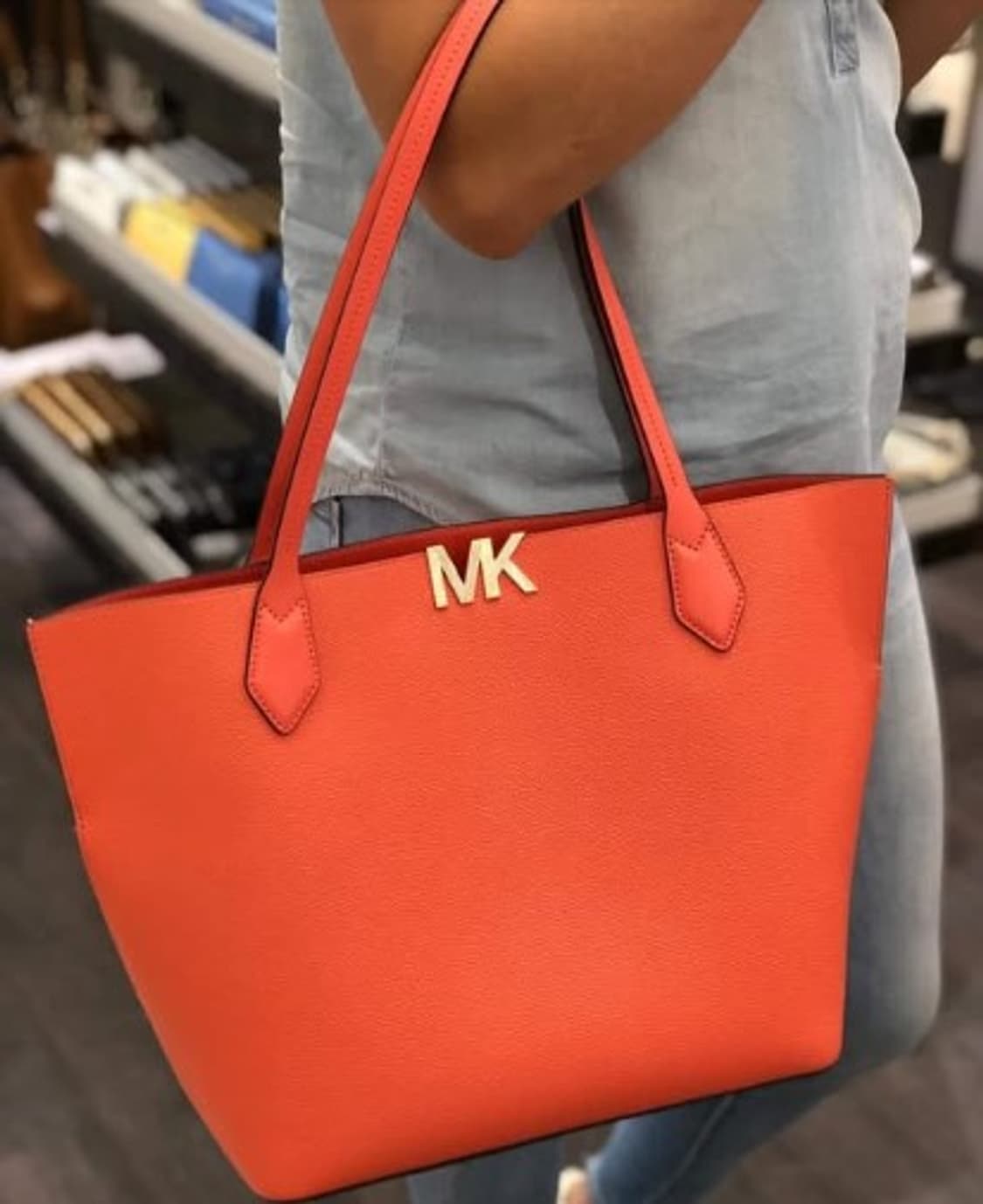 마이클 코어스 사피아노 쇼퍼백 상품이미지3