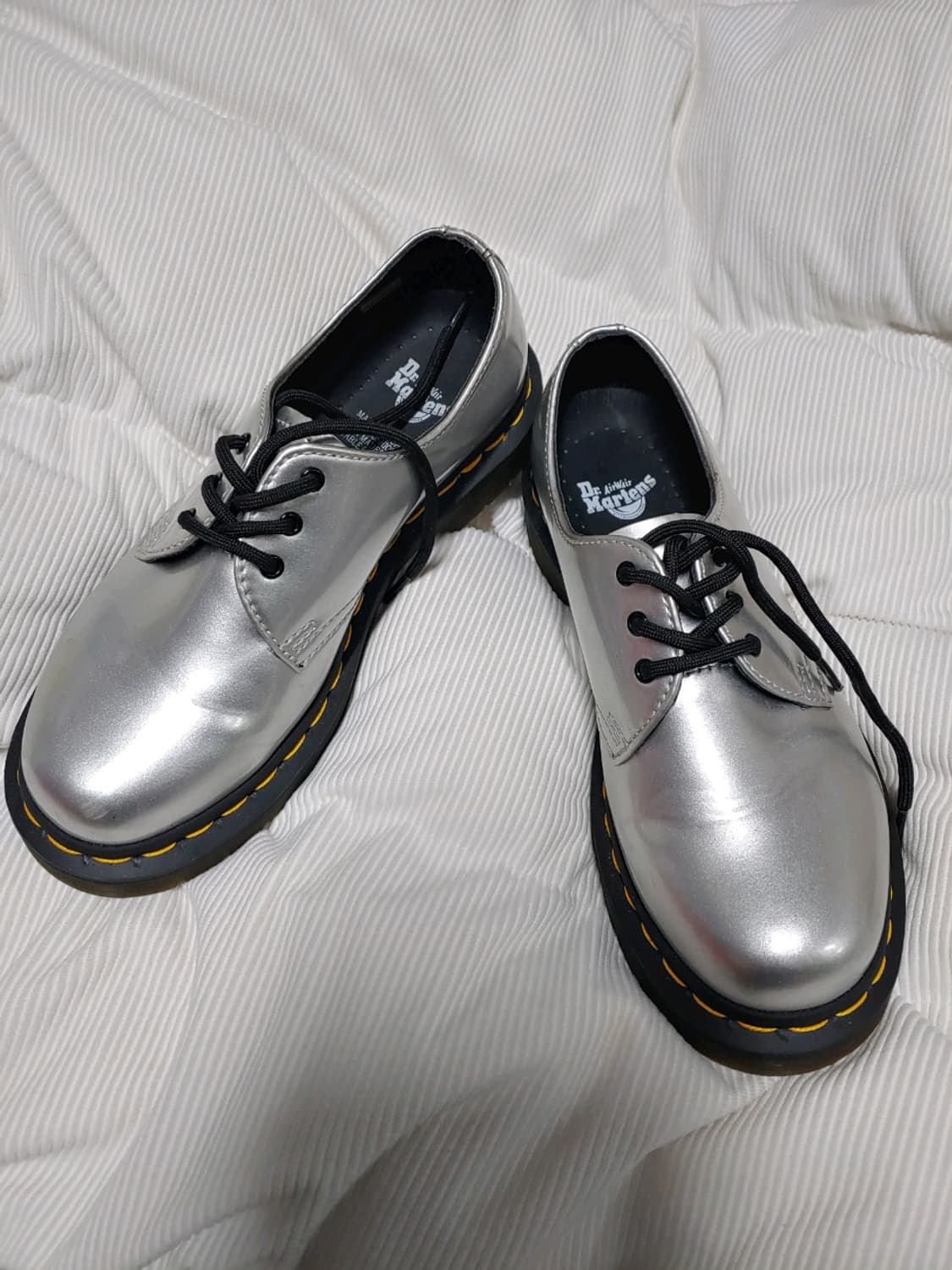 닥터마틴 실버 여성 구두 eu37 상품이미지1