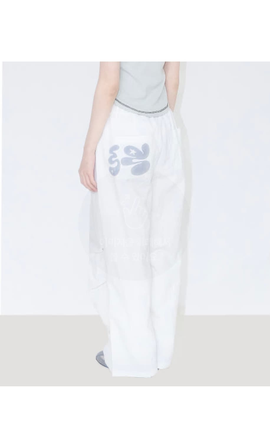일리고 핀턱 와이드 팬츠 화이트 상품이미지1