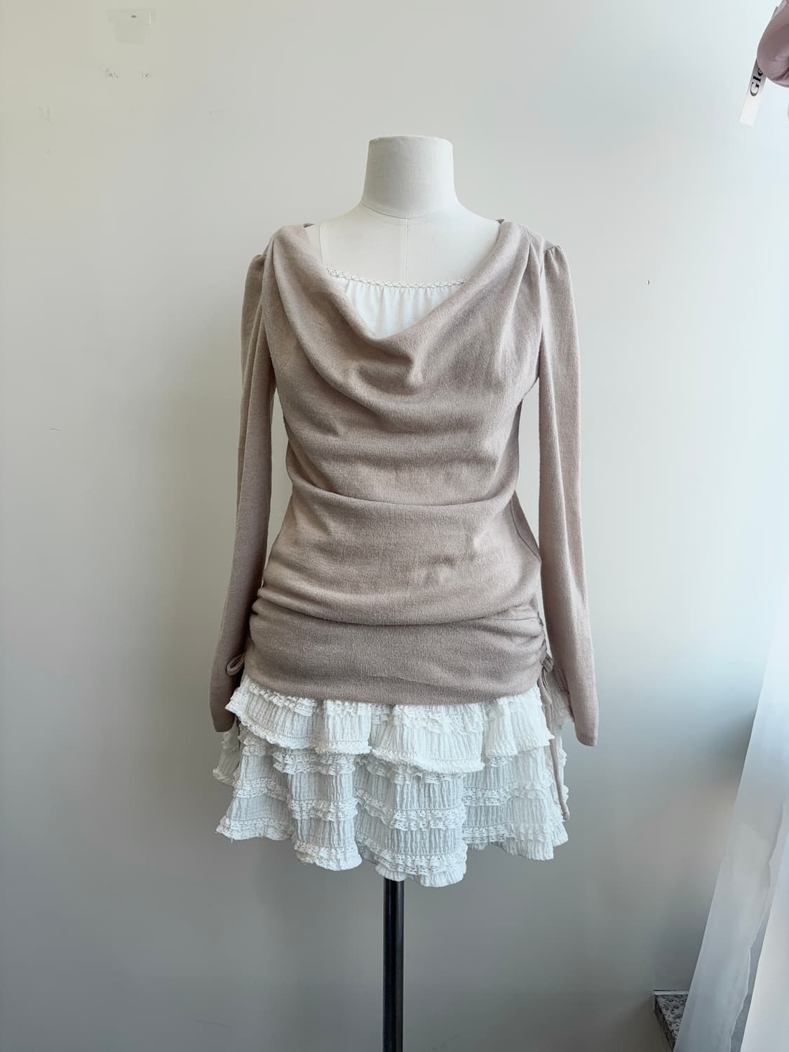 넥 카울 이너 슬리브리스 여리 티셔츠 상품이미지8