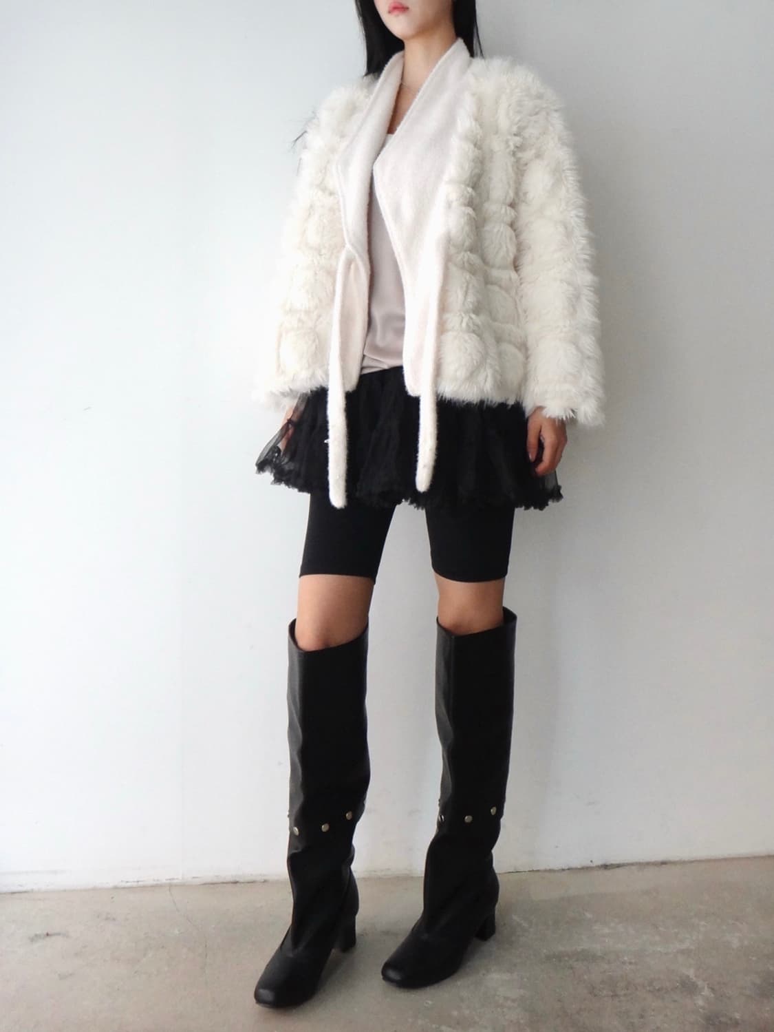 Grid milk string fur jacket / white 상품이미지4