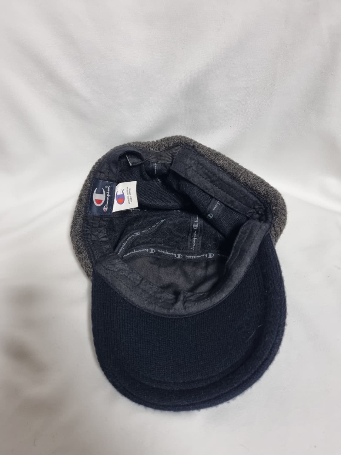 챔피온 빈티지 블랙/그레이 니트 귀달이모자 상품이미지3