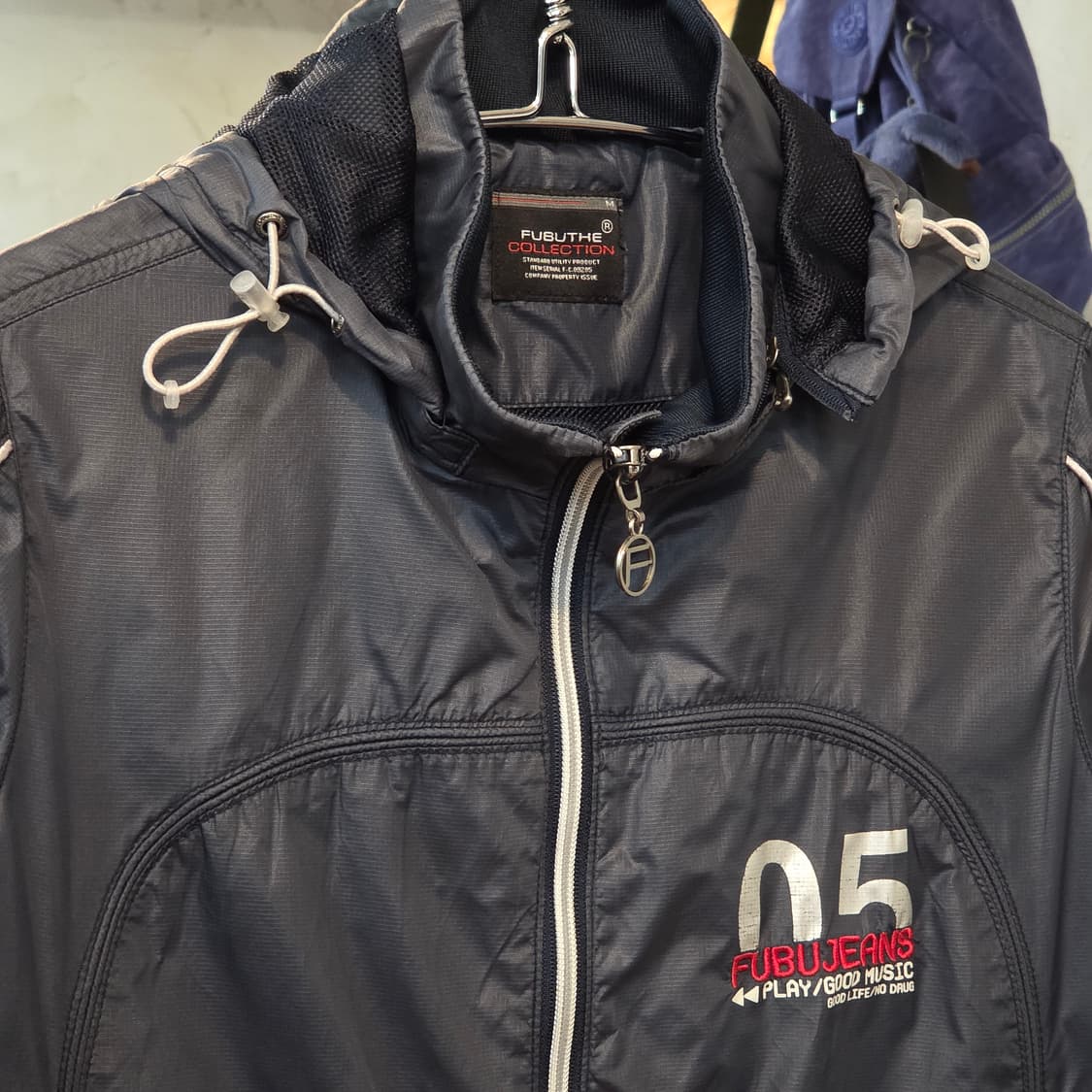 후부 네이비 후드 바람막이 자켓 상품이미지3