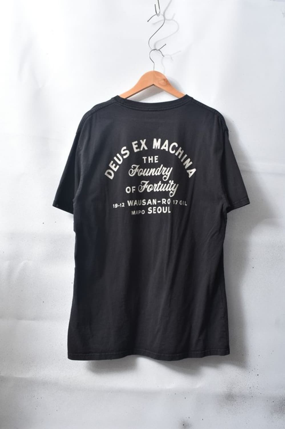 데우스 서울 포켓 반팔티 XL M0300 상품이미지3