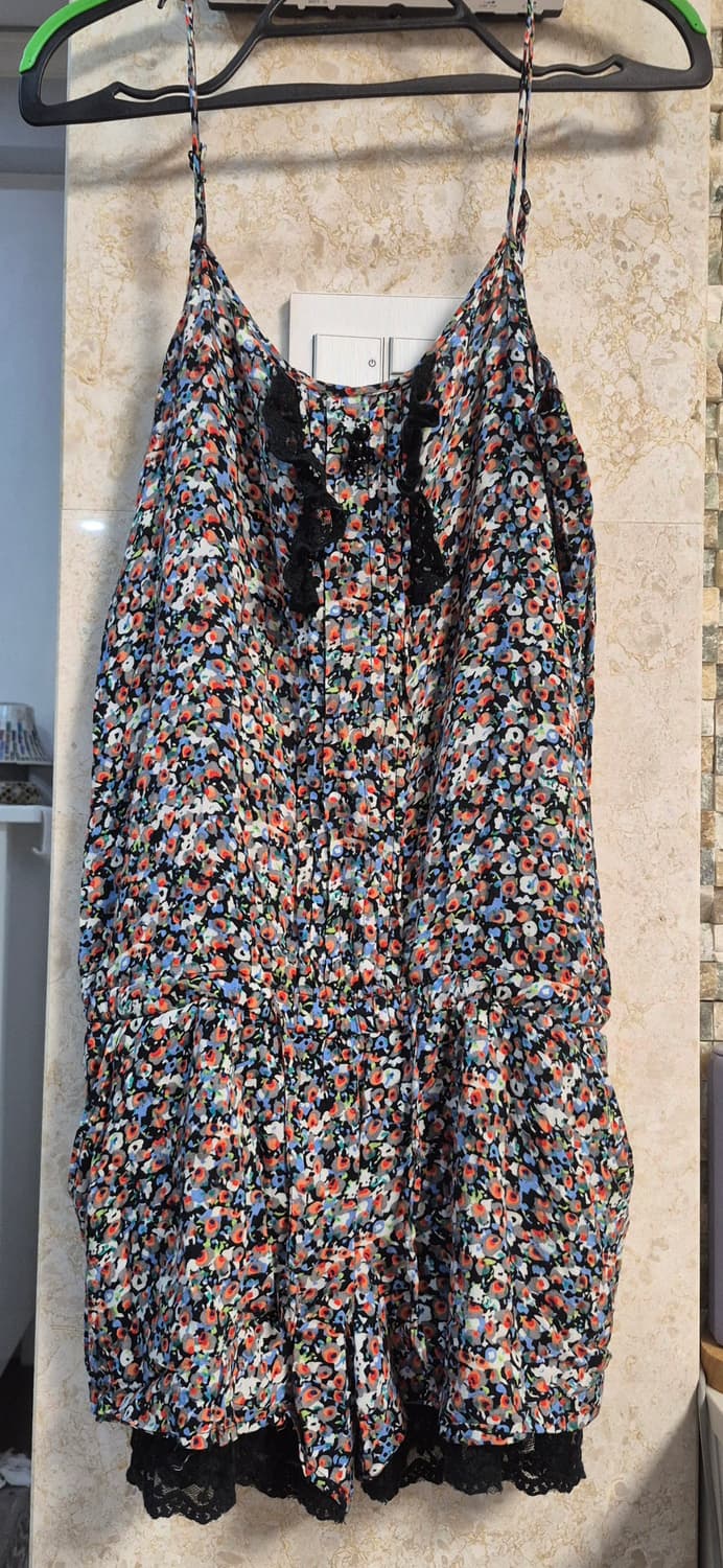 프릴 점프수트 상품이미지1