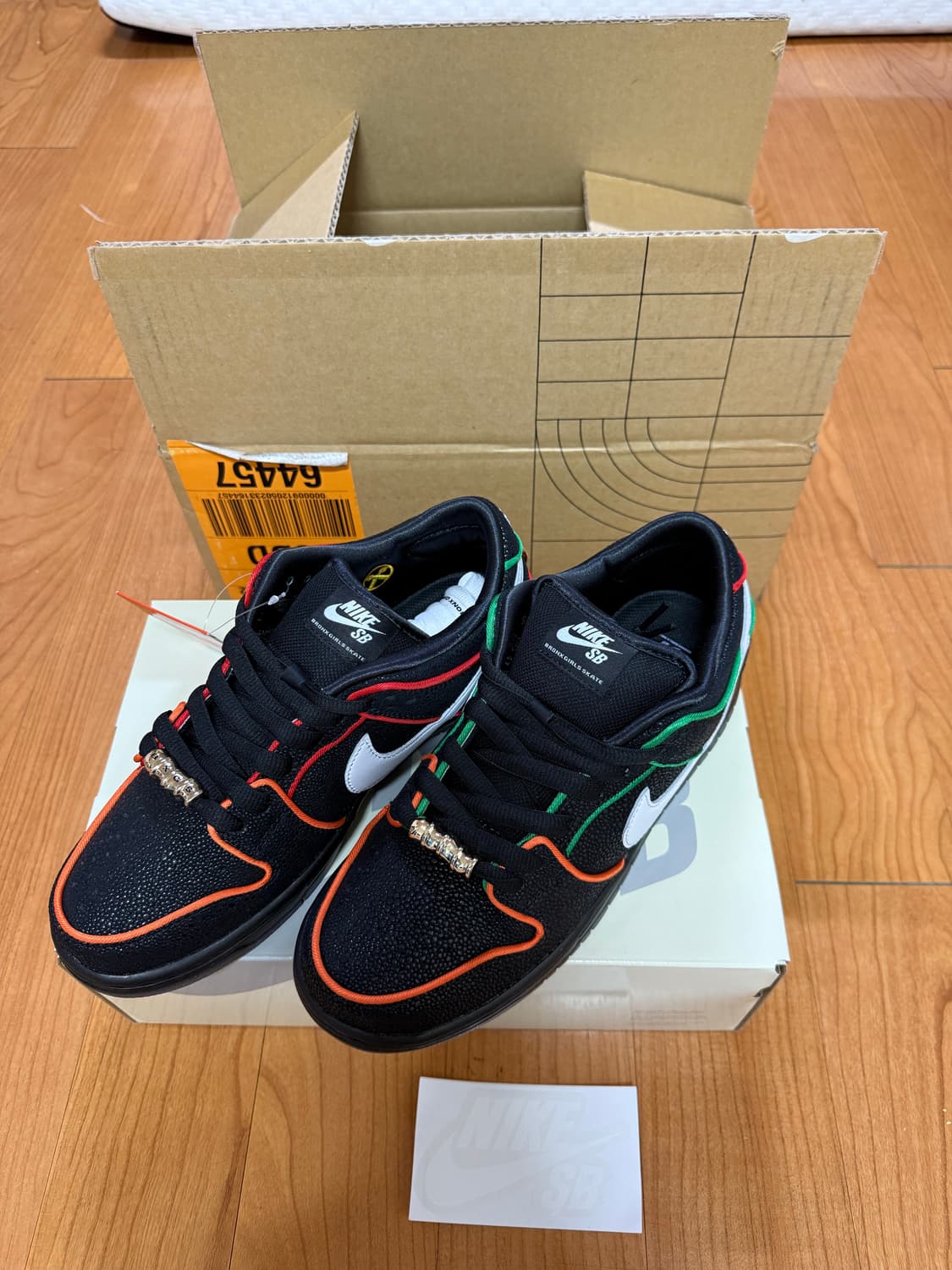 나이키 x 브롱크스 걸스 스케이트 SB 덩크로우 상품이미지6