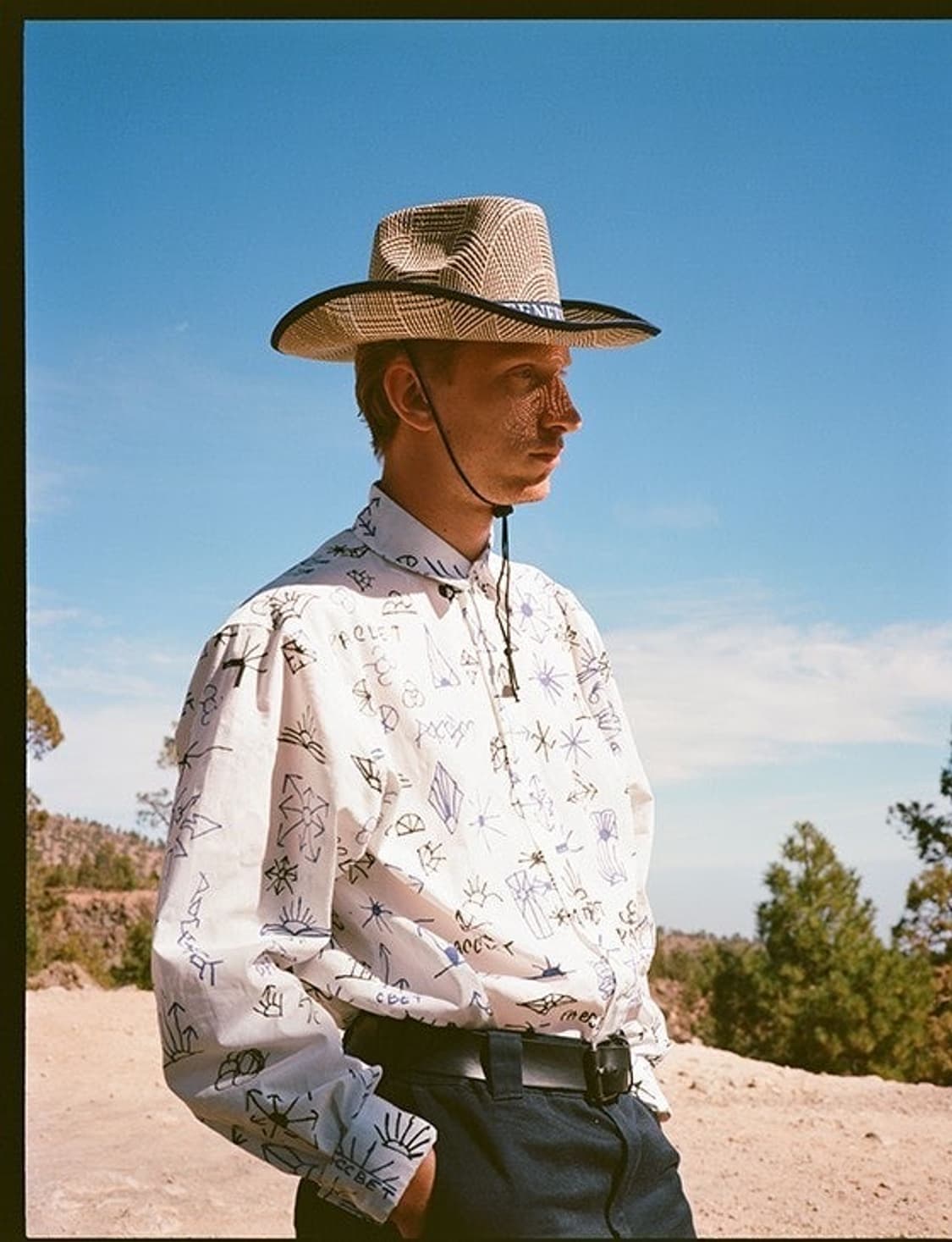 라스벳PACCBET 클래식 로고 레터링 오버사이즈 셔츠화이트 상품이미지2