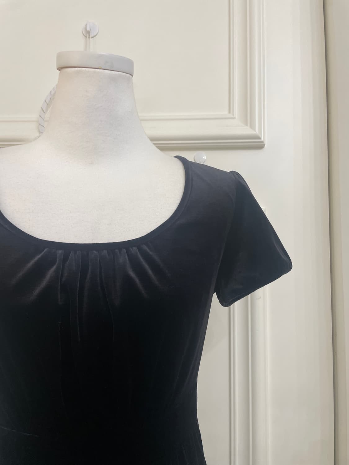 INDIVI black velvet shirring puff basic 상품이미지6