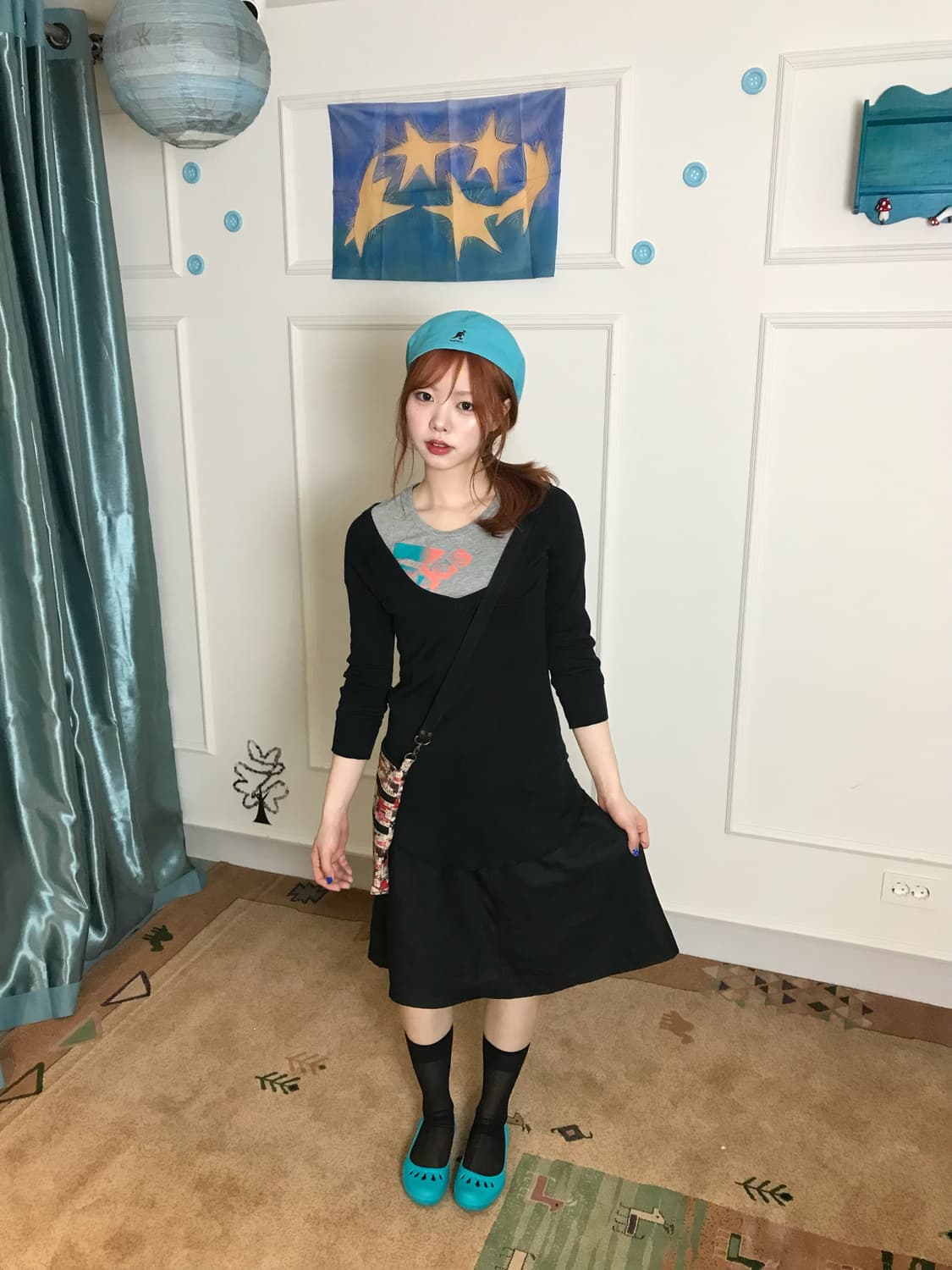민트색 베레모와 상의 포인트를 맞춰,더 싱그럽고 청량하게 풀어낸 코디𖧧 상품이미지1